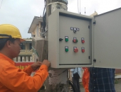 CPCEMEC thử nghiệm tủ giám sát và điều khiển dao phụ tải từ xa tại PC Quảng Trị